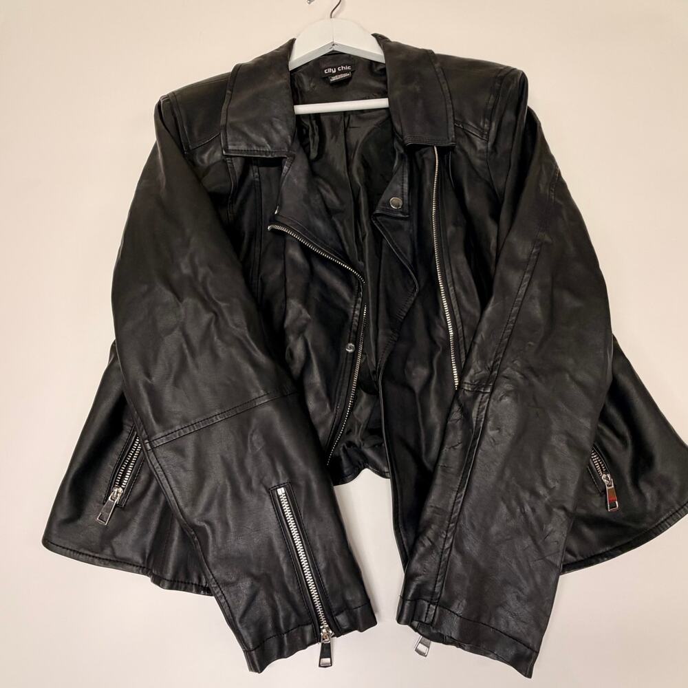 City Chic M/18 Womens Faux Leather Jacket